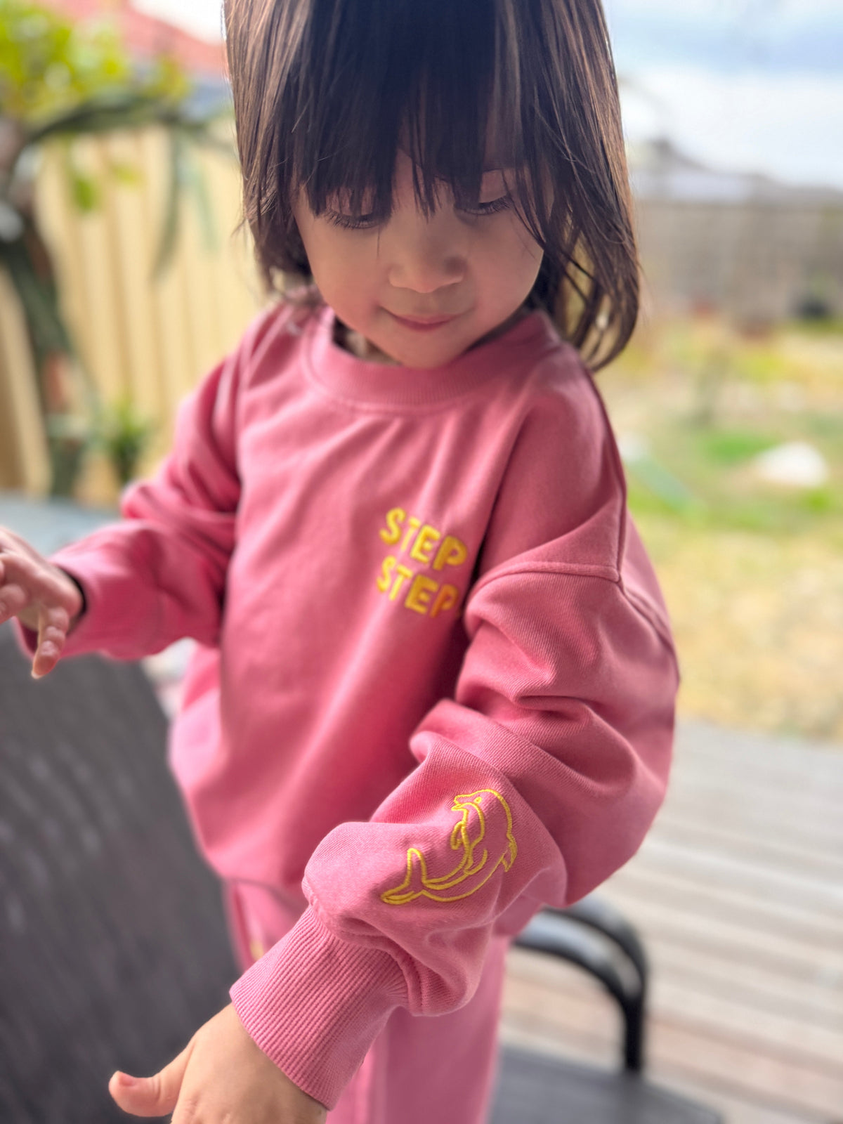 Australia Map Embroidered Set - Pink